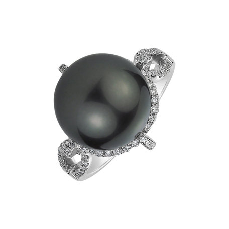 Diamond ring with Pearl Keres