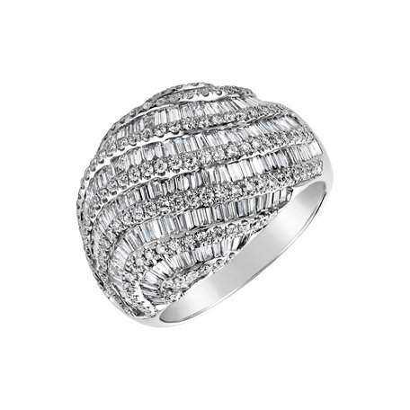 Diamond ring Ezra