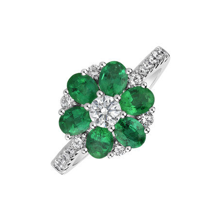 Diamond ring with Emerald Daleyza