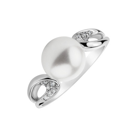 Diamond ring with Pearl Oceans Light