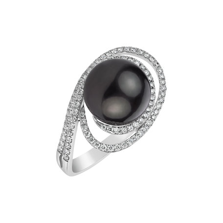 Diamond ring with Pearl Dylan