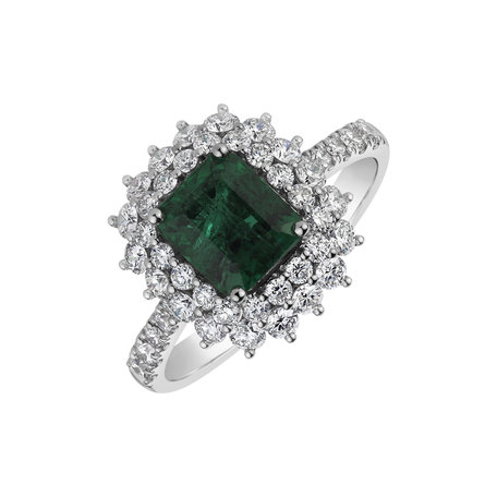 Diamond ring with Emerald Mystery Princess