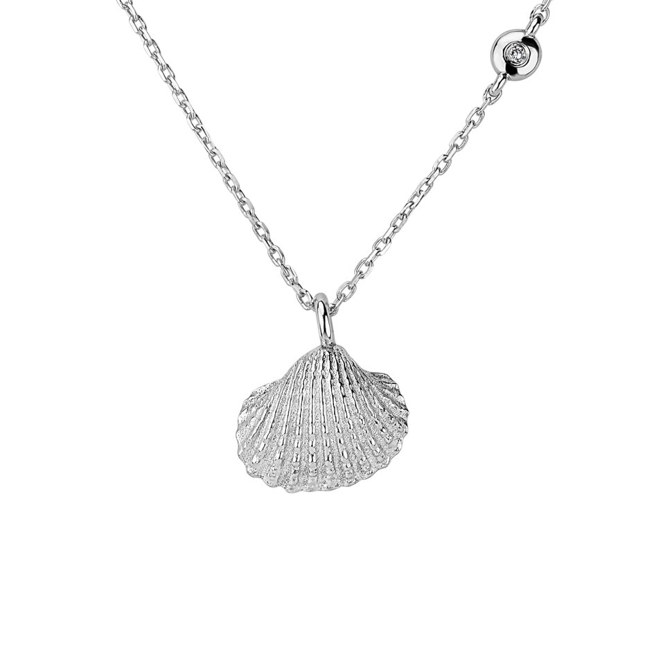 Diamond necklace Luxury Clam