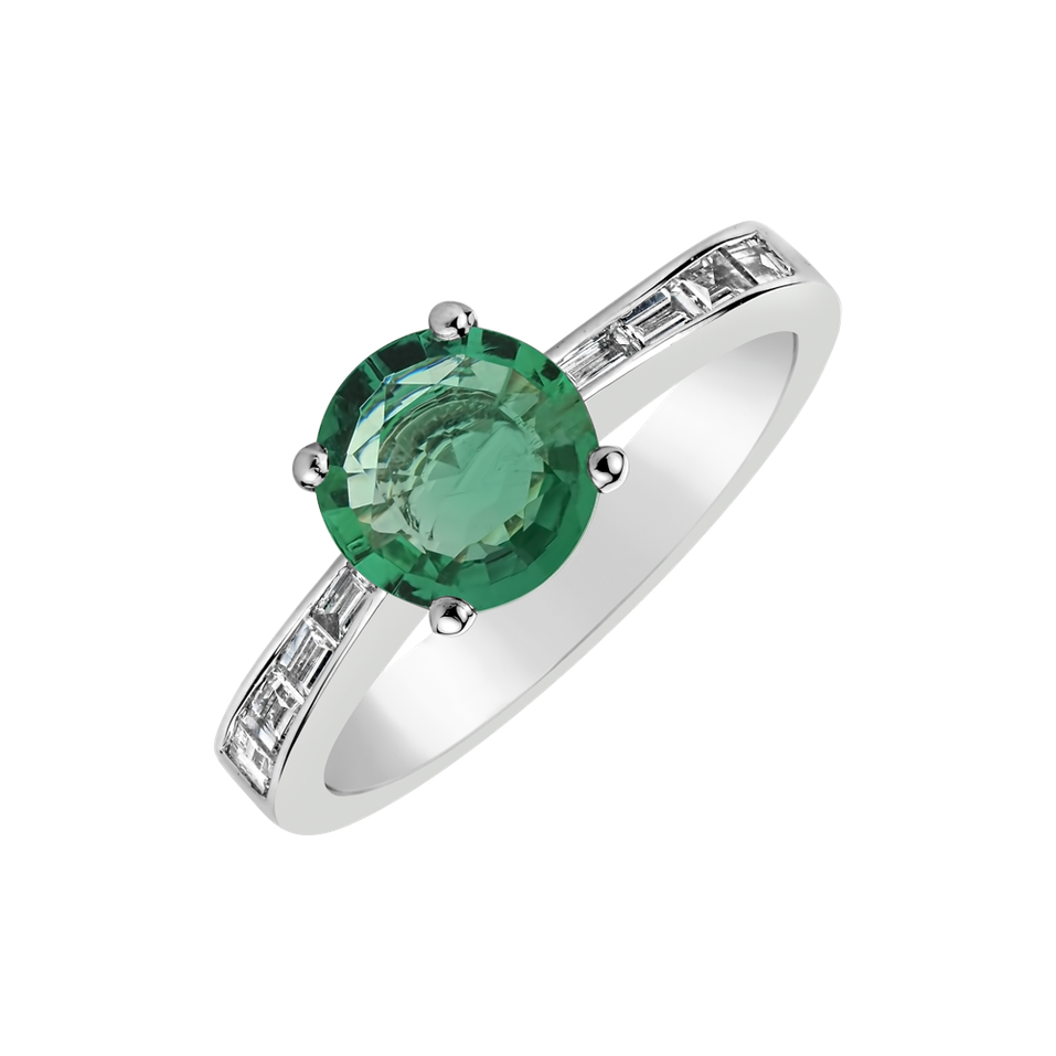 Diamond ring with Emerald Brave Dreams