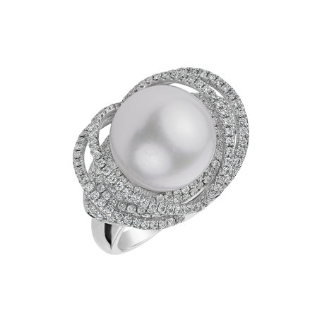 Diamond ring with Pearl Mika