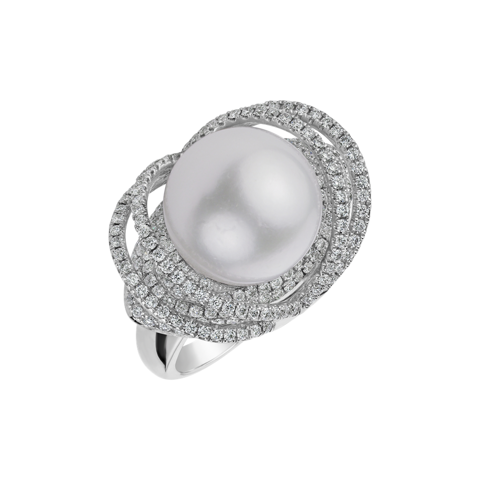 Diamond ring with Pearl Mika
