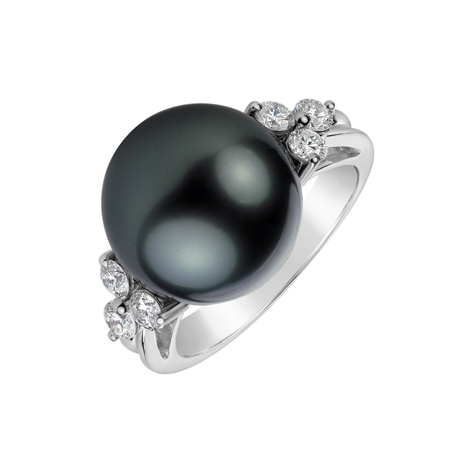 Diamond ring with Pearl Rosemary
