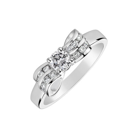 Diamond ring Meredith