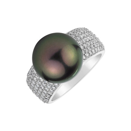 Diamond ring with Pearl Relieving Relaxation