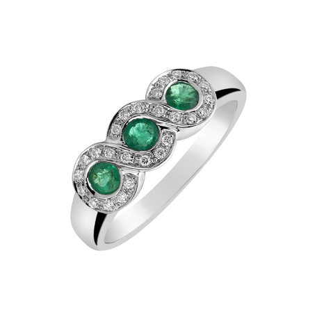 Diamond ring with Emerald Brianna