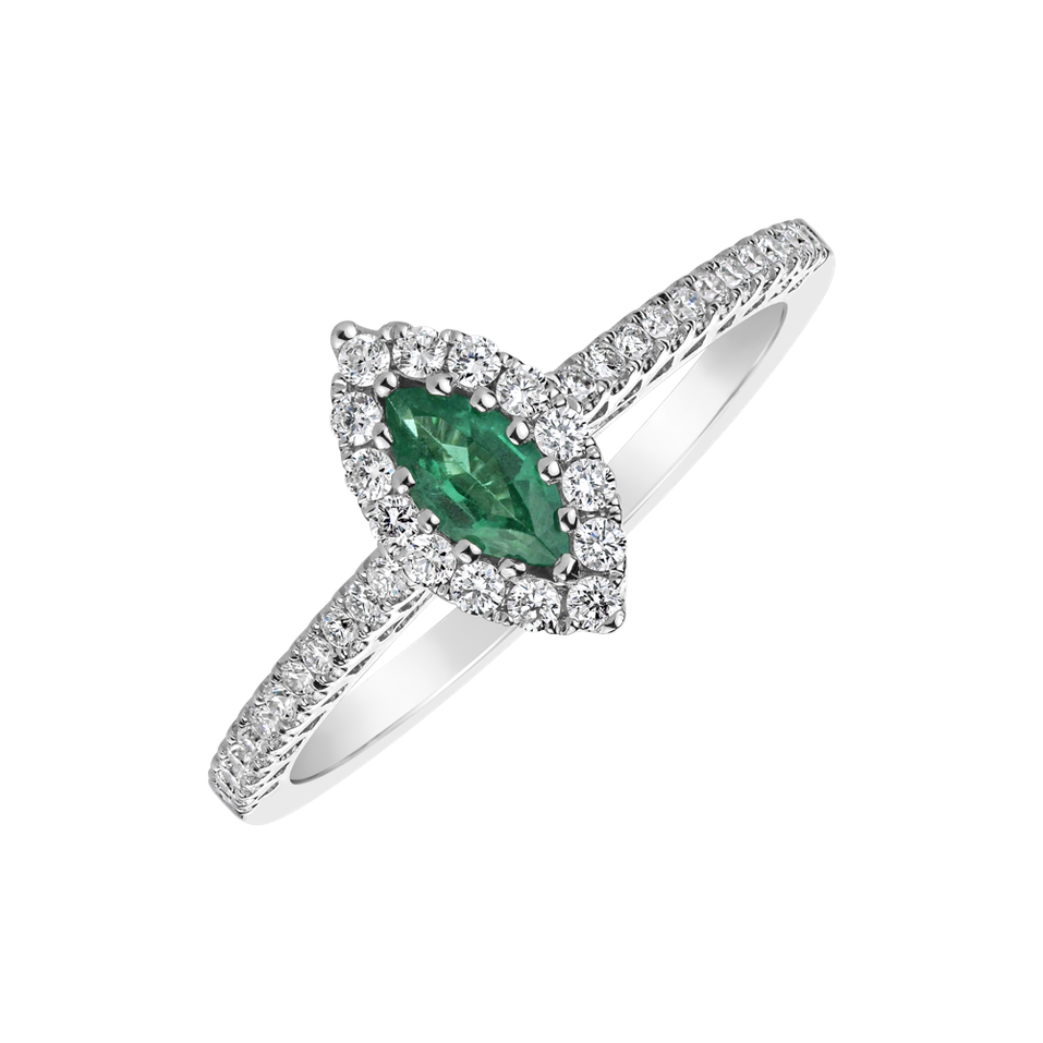 Diamond ring with Emerald Aarliss