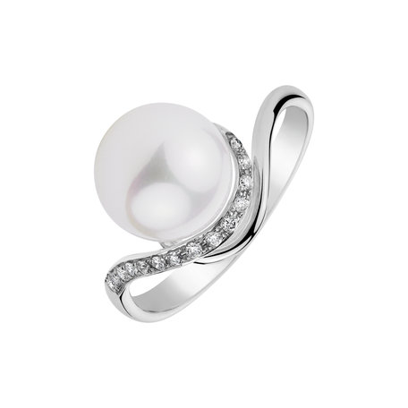 Diamond ring with Pearl Rosie