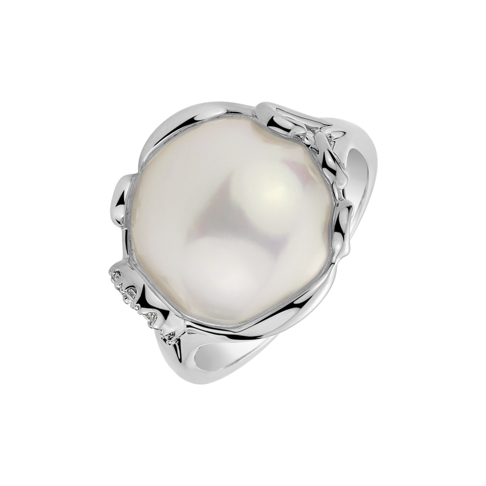 Diamond ring with Pearl Enchanted Pacific