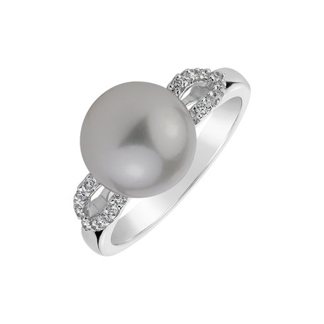 Diamond ring with Pearl Soul of Passion
