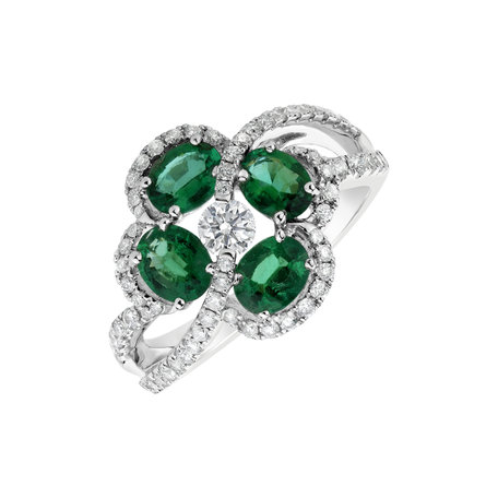 Diamond ring with Emerald Lourdes