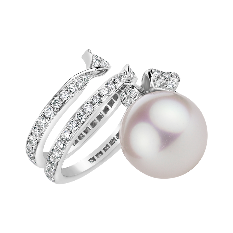 Diamond ring with Pearl Samantha