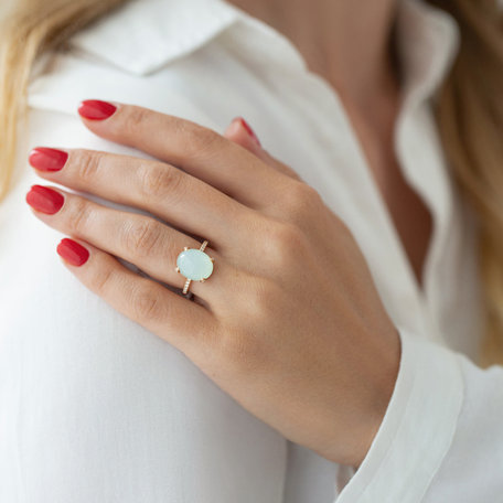 Diamond ring with Chalcedony Niche