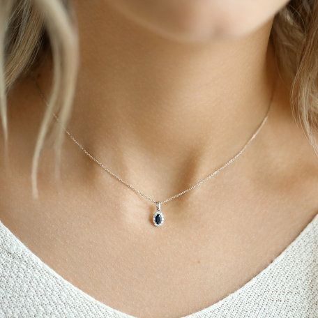 Diamond pendant with Tanzanite Princess Essence