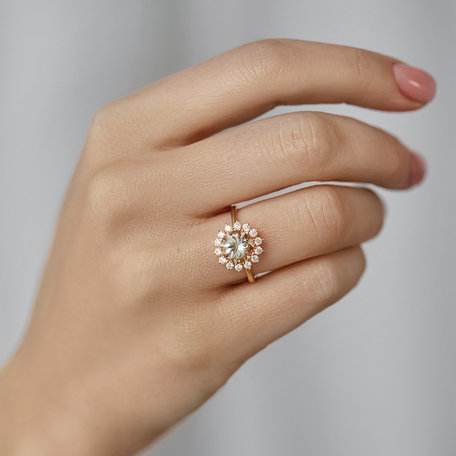 Diamond ring with Rhodolite Stellar Sun