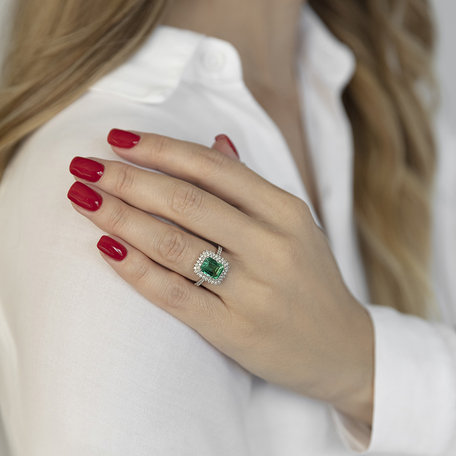 Diamond ring with Emerald Euphoric Care