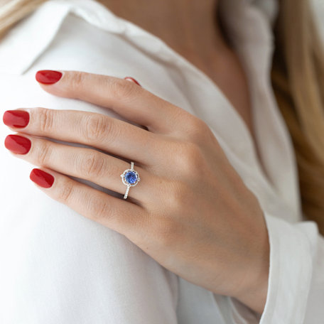 Diamond ring with Tanzanite Ocean Sparkle