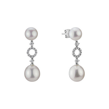 Diamond earrings with Pearl Zarina Pearls