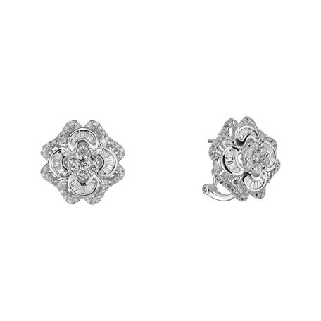 Diamond earrings Cuthbert