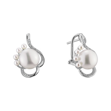 Diamond earrings with Pearl White Elegance