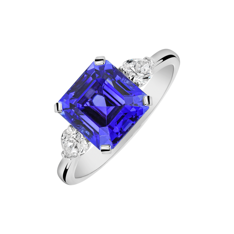 Diamond ring with Tanzanite Navy Nightscape