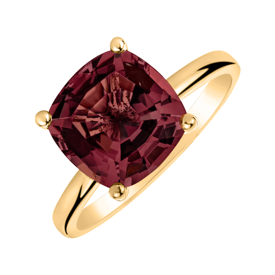 Ring with Rhodolite Bonbon