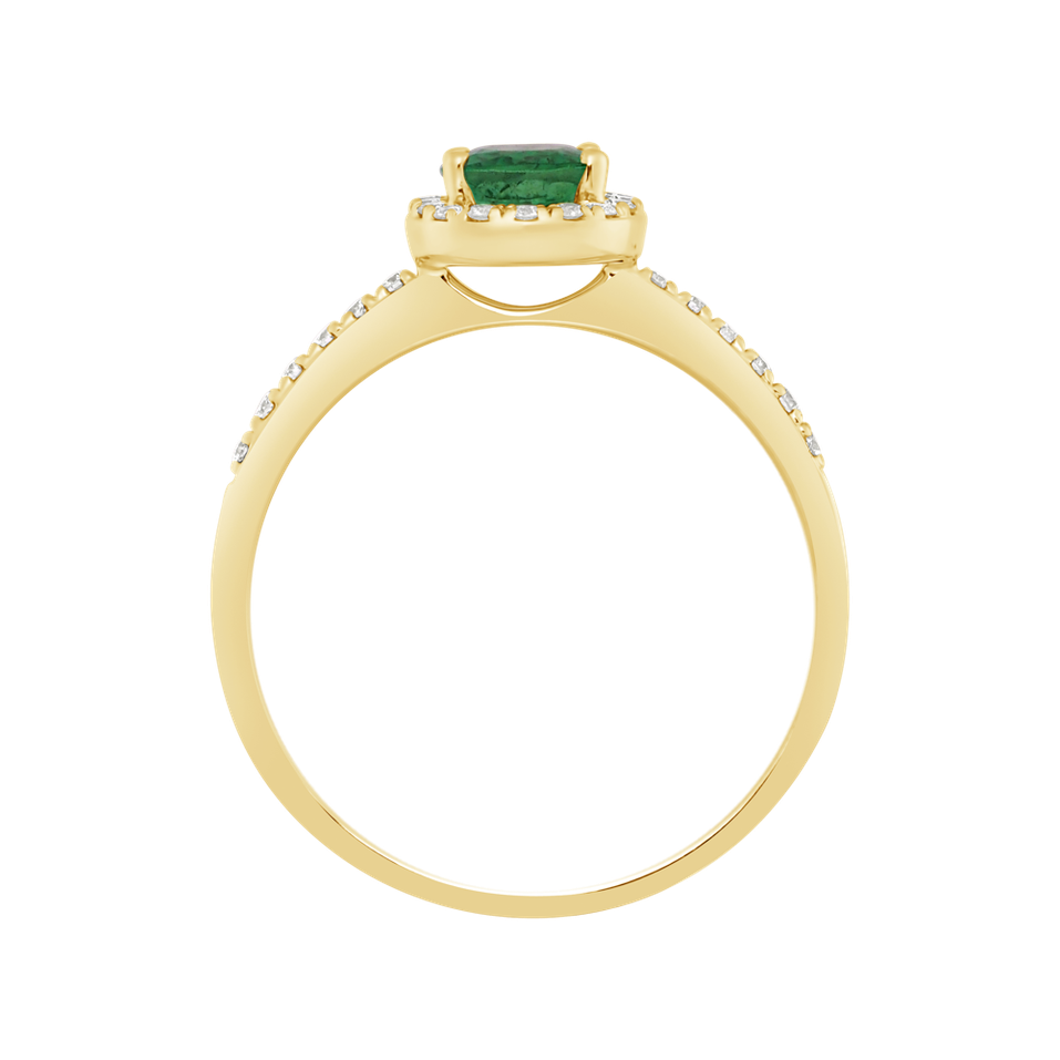 Diamond ring with Emerald Princess