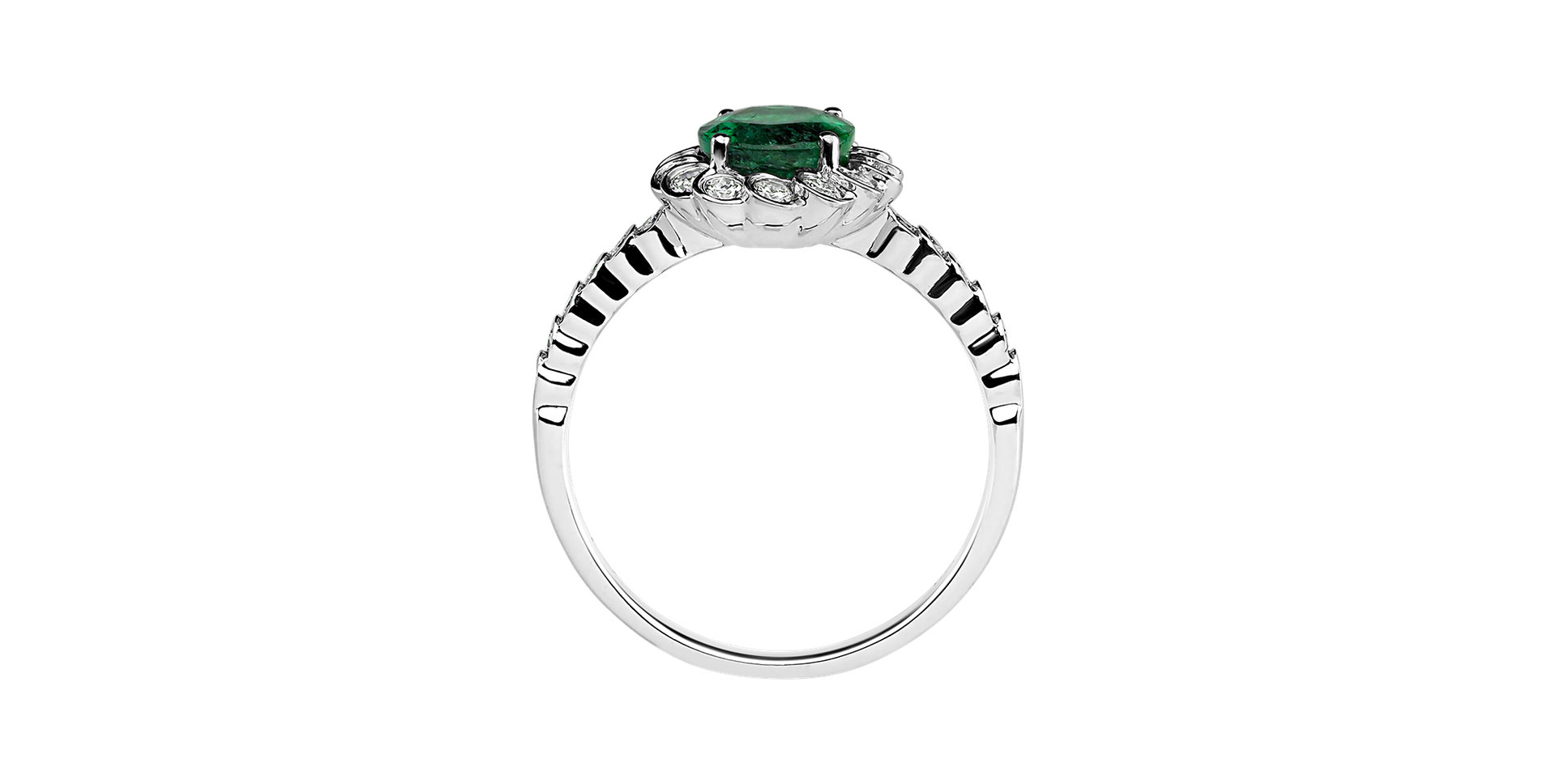 Diamond ring with Emerald Glamour Princess