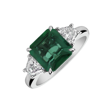 Diamond ring with Emerald Galaxy Essence