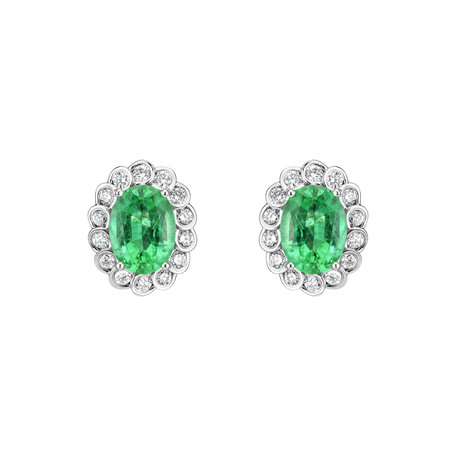 Diamond earrings with Emerald Brilliance