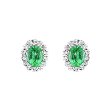 Diamond earrings with Emerald Brilliance