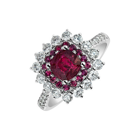 Diamond ring with Ruby Radiant Shine