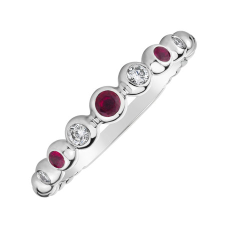 Diamond ring with Ruby Shiny Dots