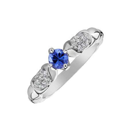 Diamond ring with Tanzanite Enchanting Moon