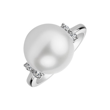 Diamond ring with Pearl Pacific Harmony