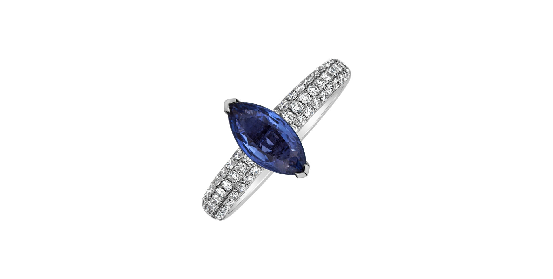 Diamond ring with Sapphire Excellent