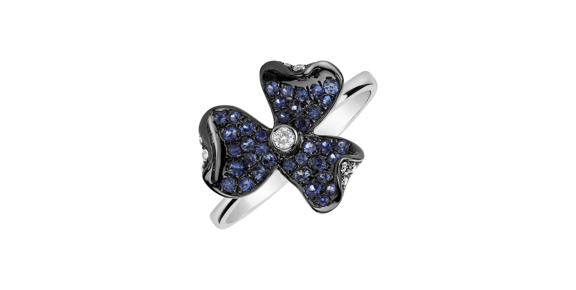 Diamond ring with Sapphire Beauty Petals