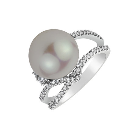 Diamond ring with Pearl Aegean