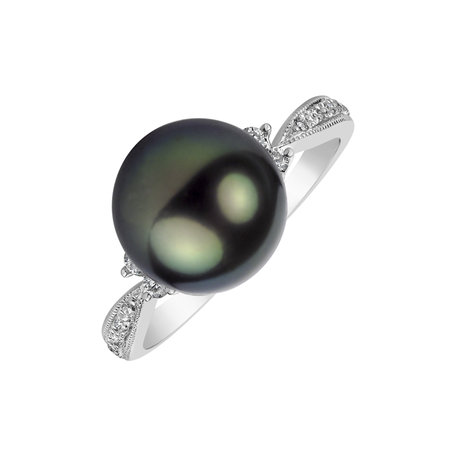 Diamond ring with Pearl Enyo
