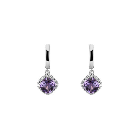 Diamond earrings with Amethyst Emblem