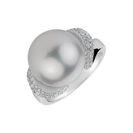 Diamond ring with Pearl Crystal Lake