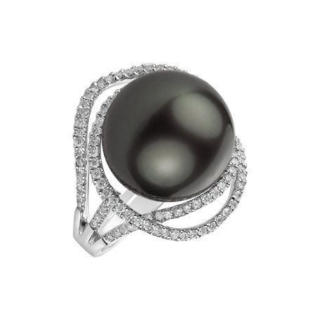 Diamond ring with Pearl Annaliese