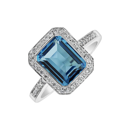 Diamond ring with Topaz Queen of Time