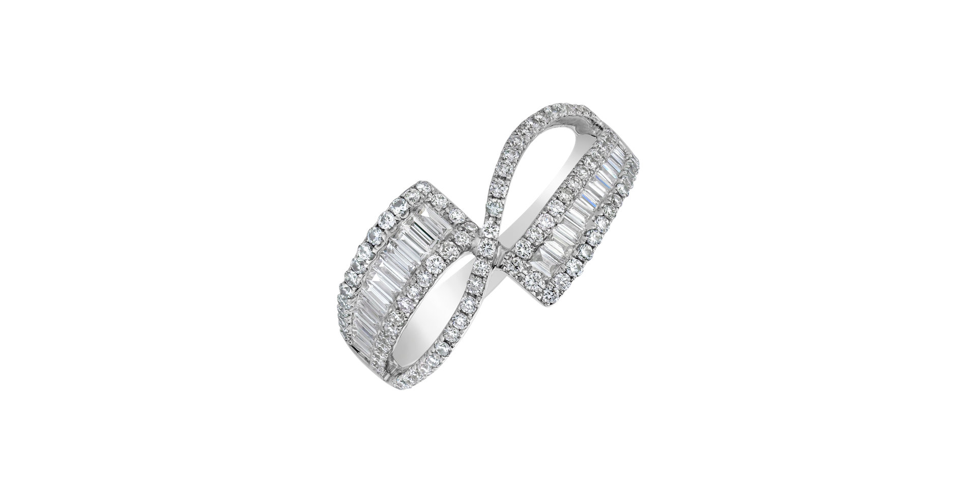 Diamond ring Strange Magic