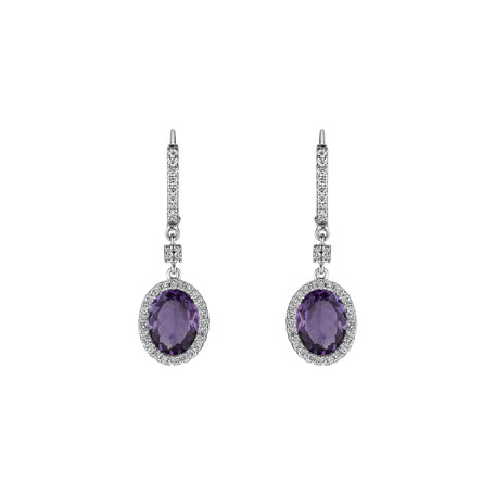 Diamond earrings with Amethyst Strayer