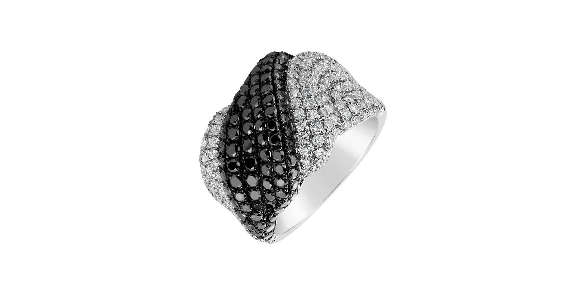 Ring with black and white diamonds Mauricio